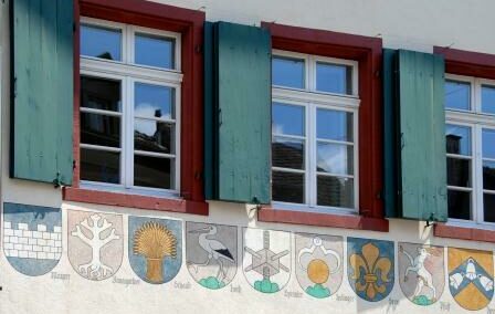 Führung Liestal Tourismus: Geheimnisse um Liestaler Flaggen, Banner und Wappen